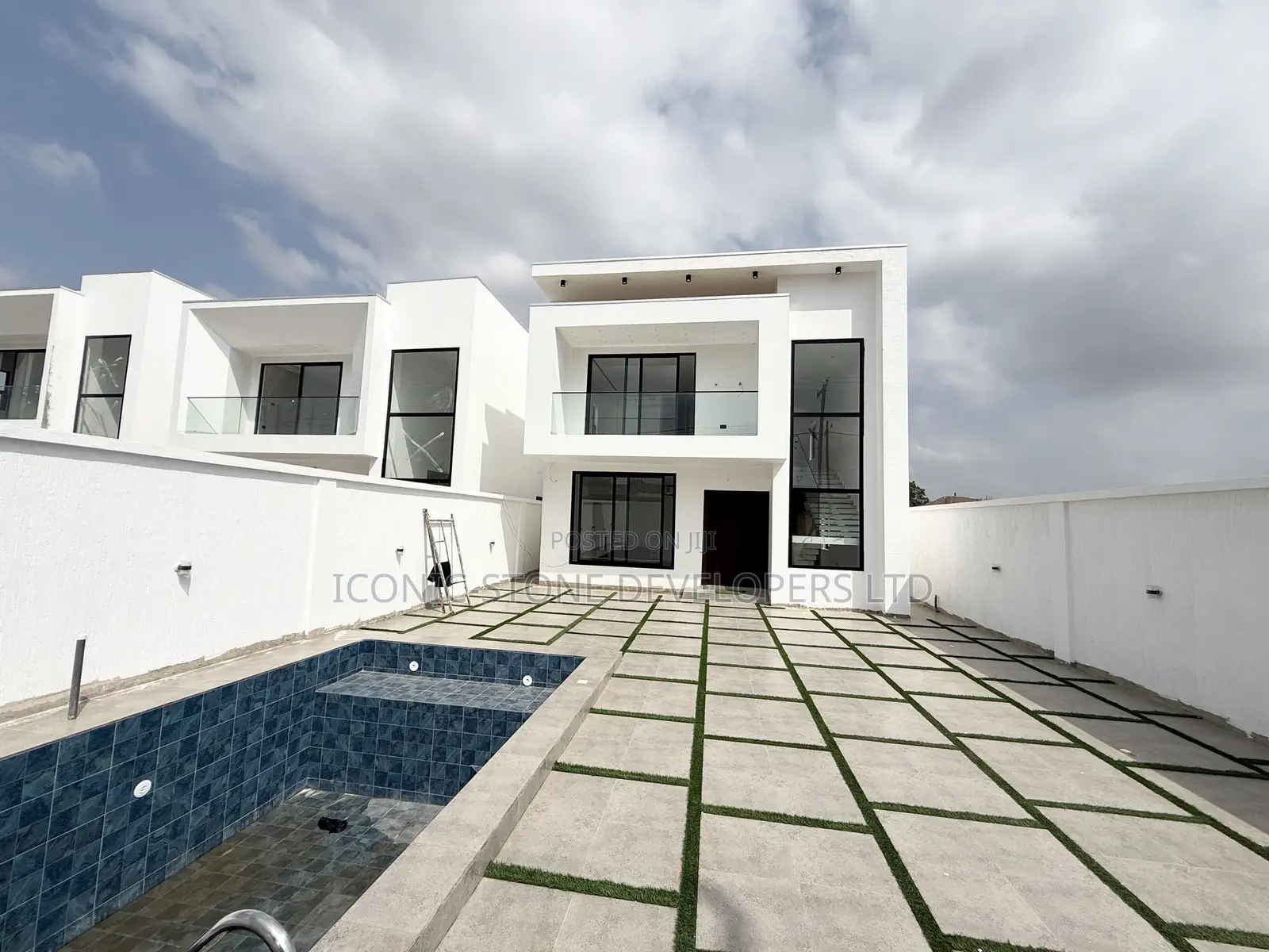 4bdrm House in Ashaley Botwe Little for sale