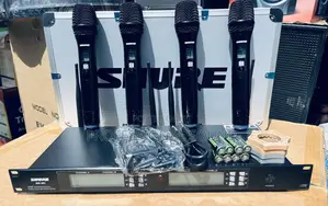 Shure Wireless Michrophone 4in1