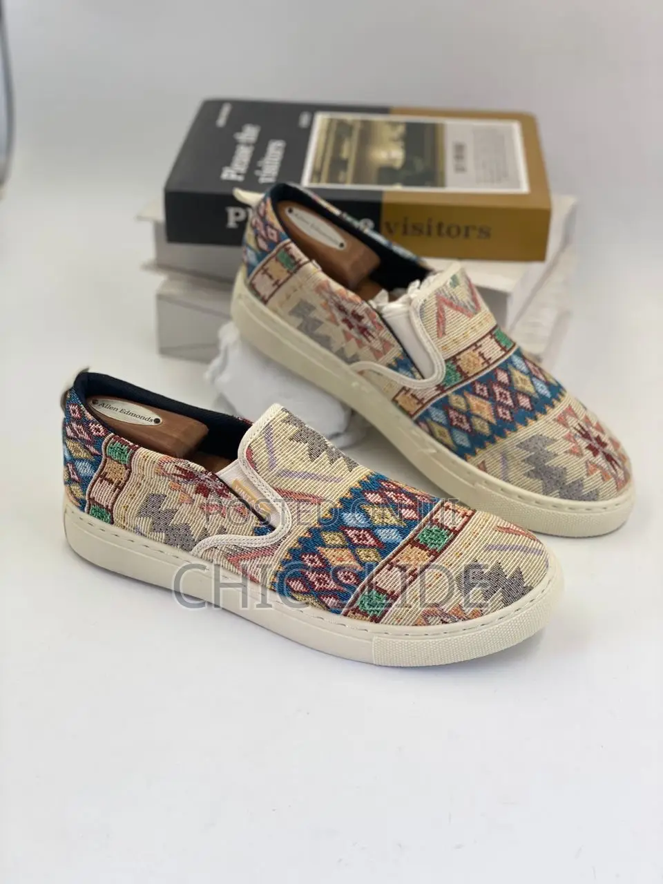 New Casual Foot