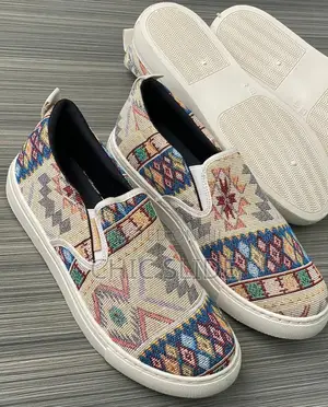New Casual Foot