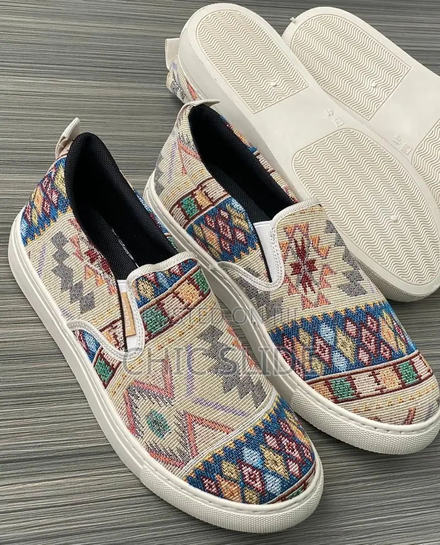 New Casual Foot