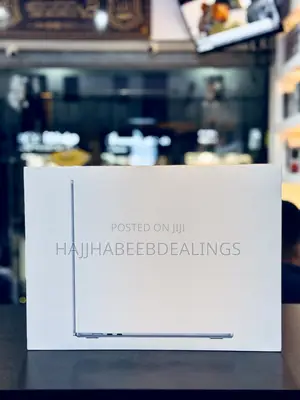 New Laptop Apple MacBook Air 2025 M4 15-Inch 16GB Apple M4 SSD 256GB