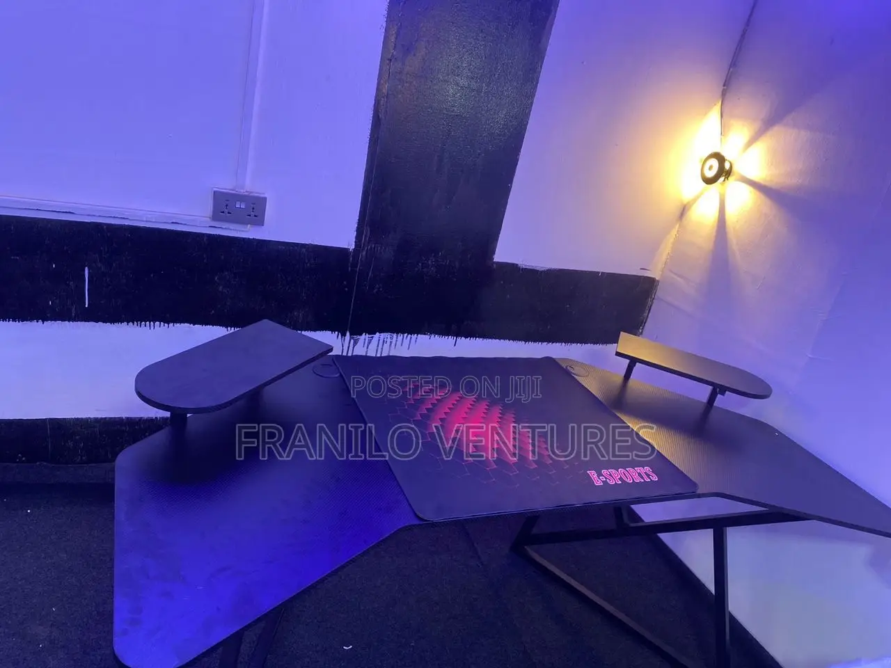 1.8m Extra Wide Gaming/ Studio/ Computer Desk