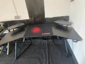 1.8m Extra Wide Gaming/ Studio/ Computer Desk