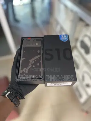 New Samsung Galaxy S10 128 GB Black