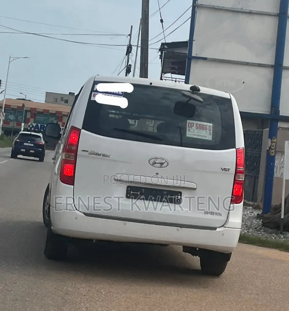 Hyundai Starex 2015 White