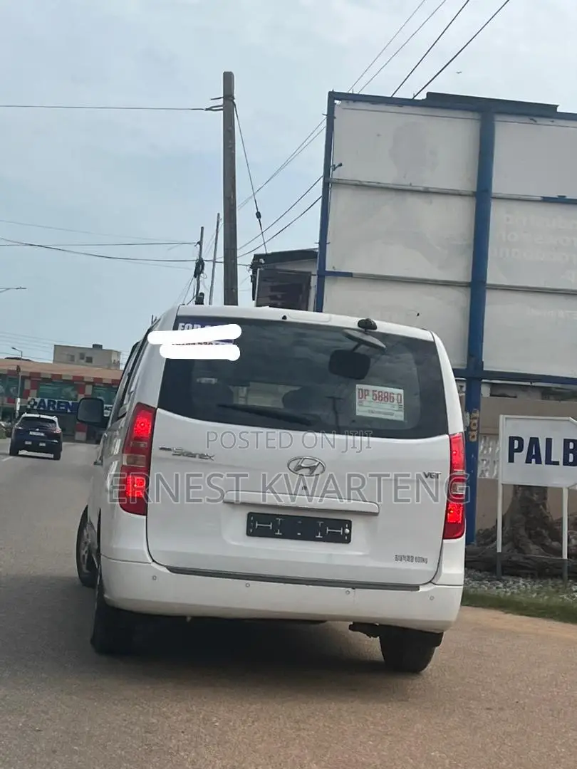 Hyundai Starex 2015 White