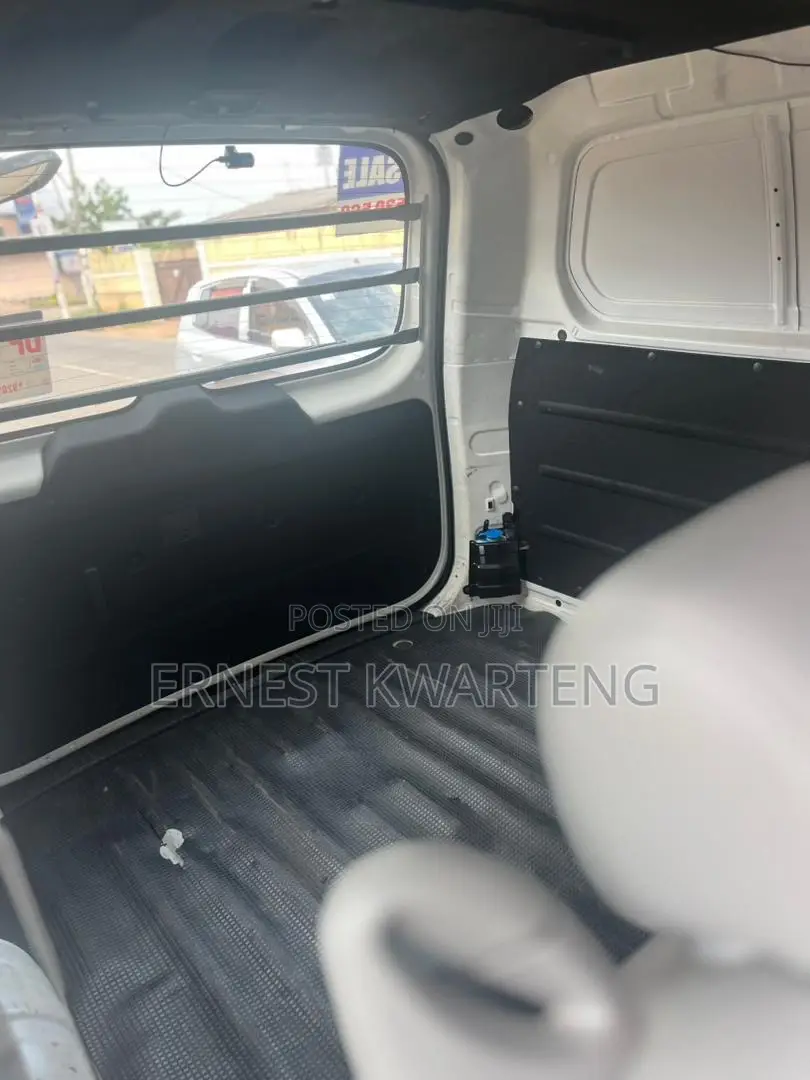 Hyundai Starex 2015 White
