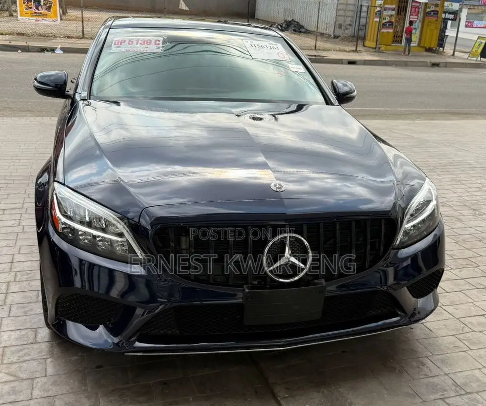 Mercedes-Benz C300 2019 Black