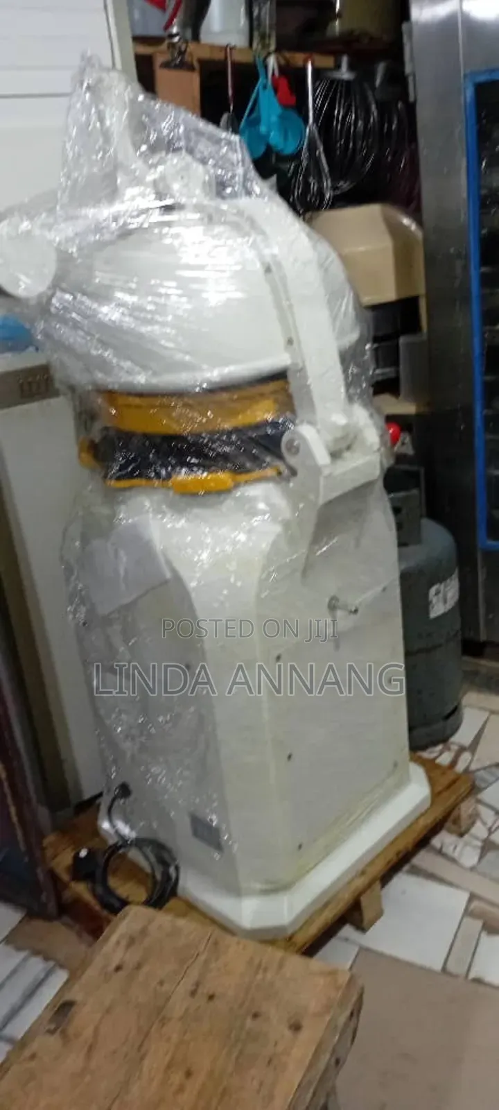 Semi-Automatic Dough Divider Rounder