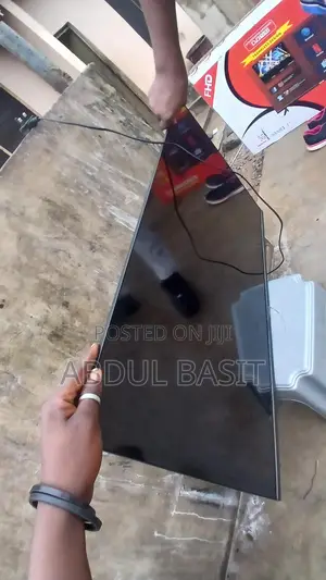 Nikai 43" Smart Tv
