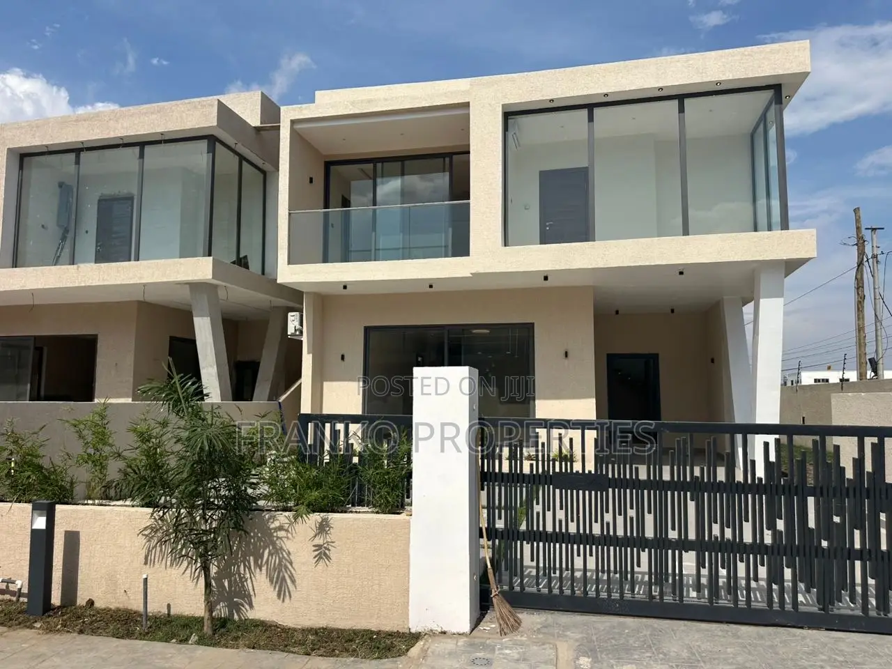 4bdrm House in Franko Properties, School Junction for sale