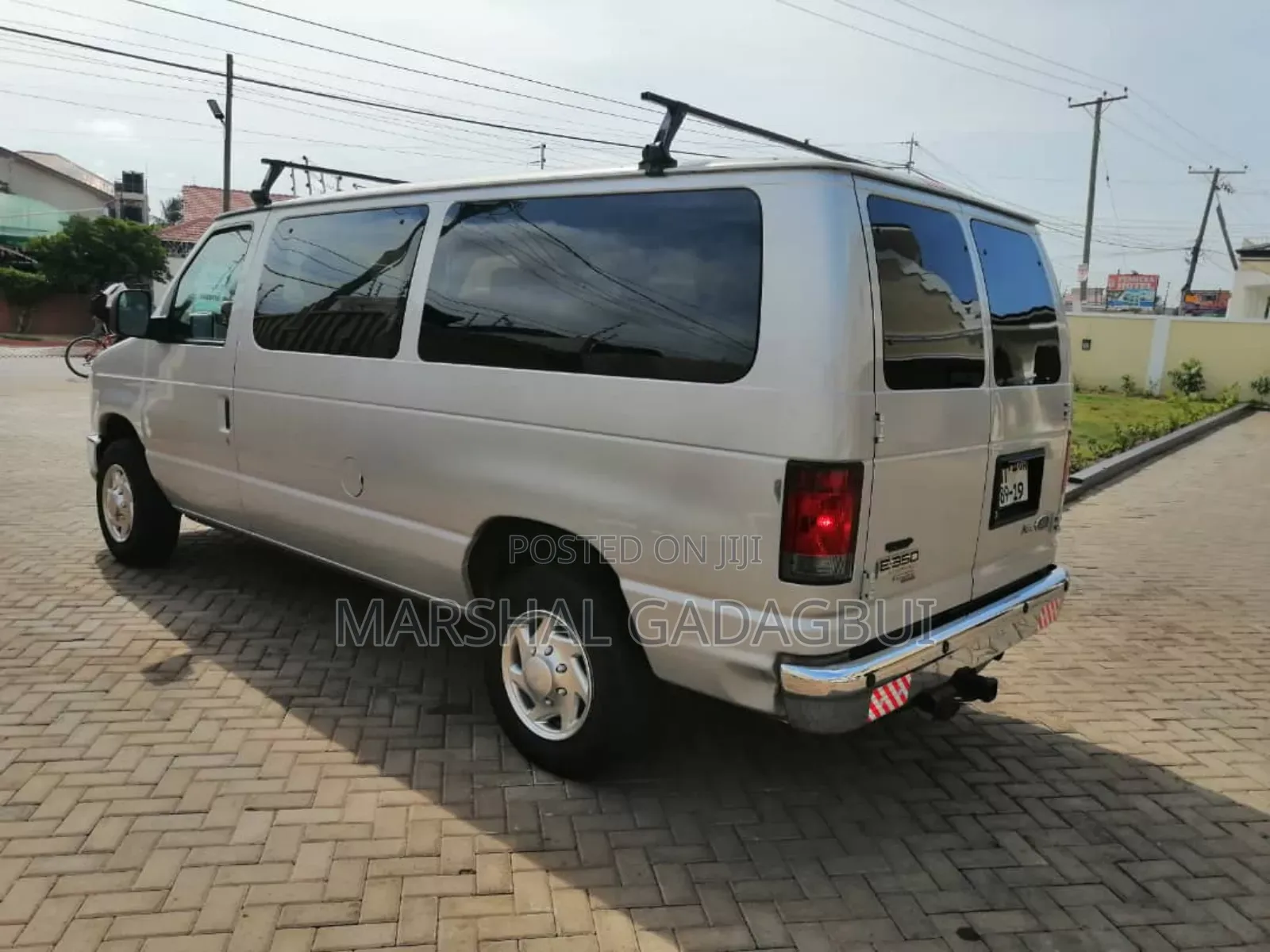 Ford E350 2010 Silver