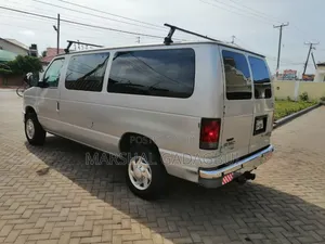 Ford E350 2010 Silver