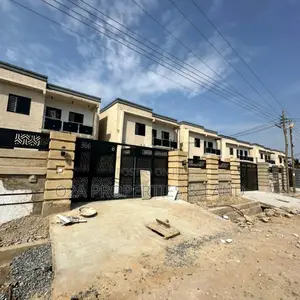 4bdrm House in Spintex, Baatsona Total for sale