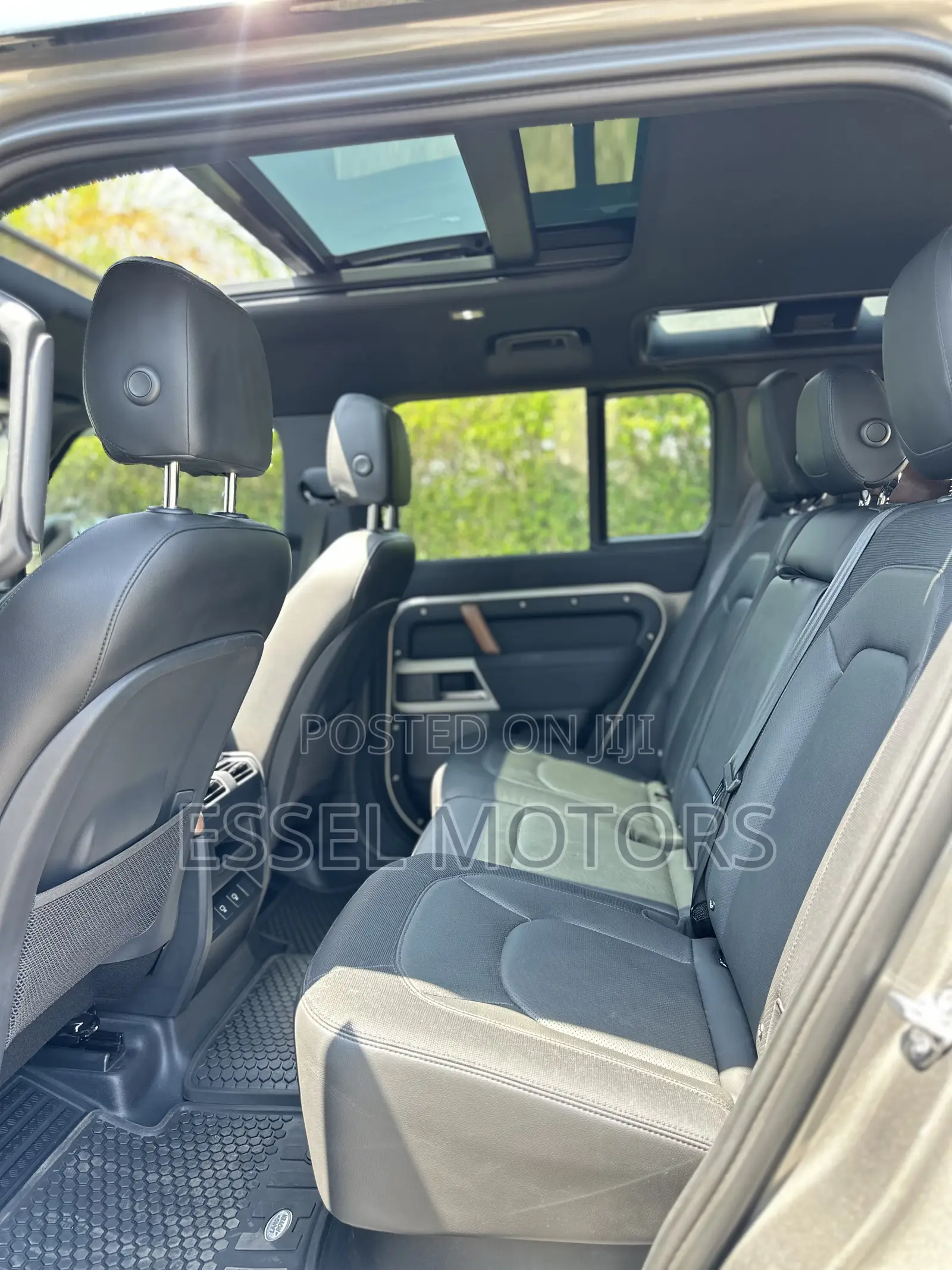 Land Rover Defender X-Dynamic SE 2024 Gray