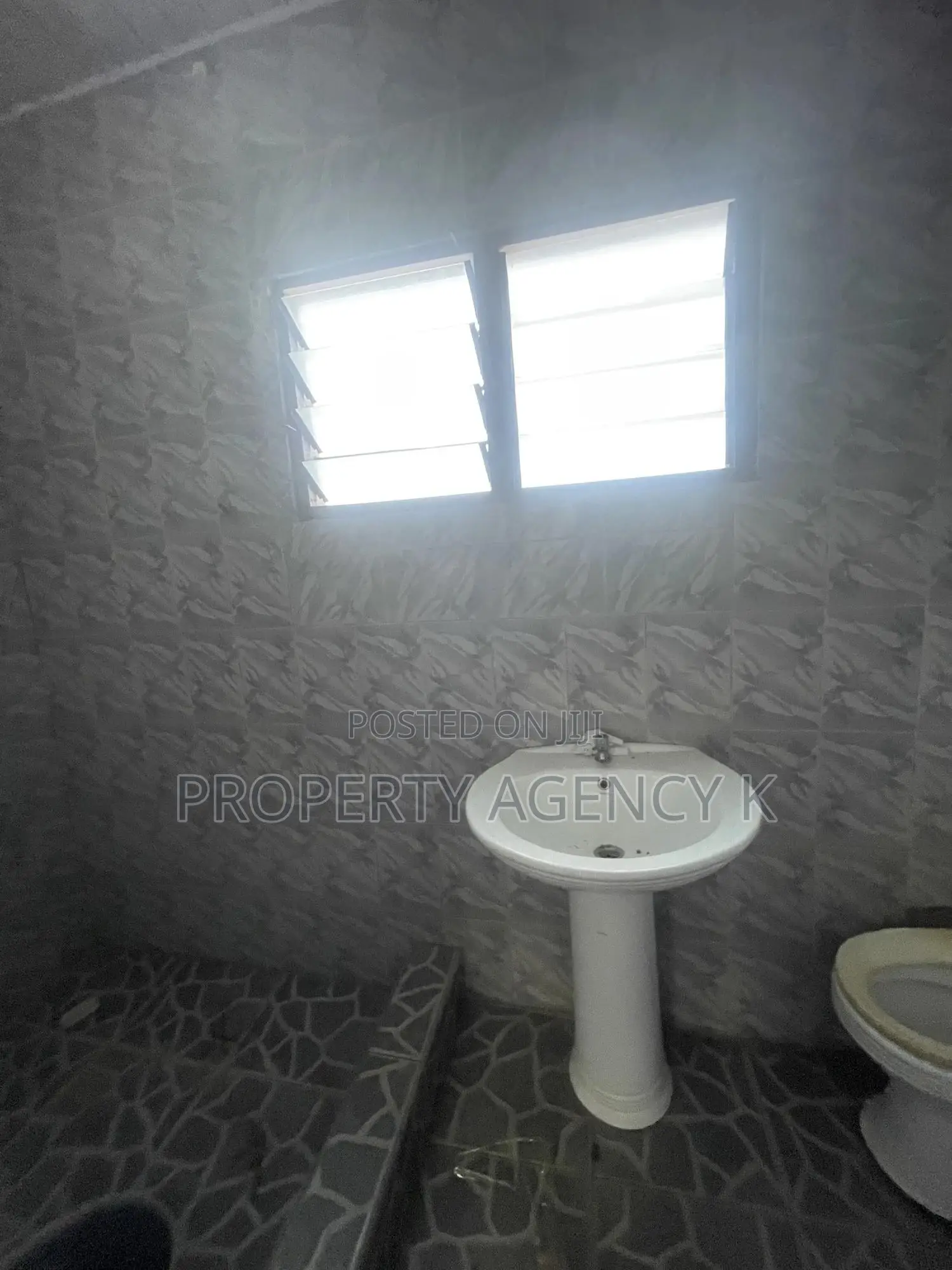 1bdrm Apartment in Kff, Old Barrier for rent