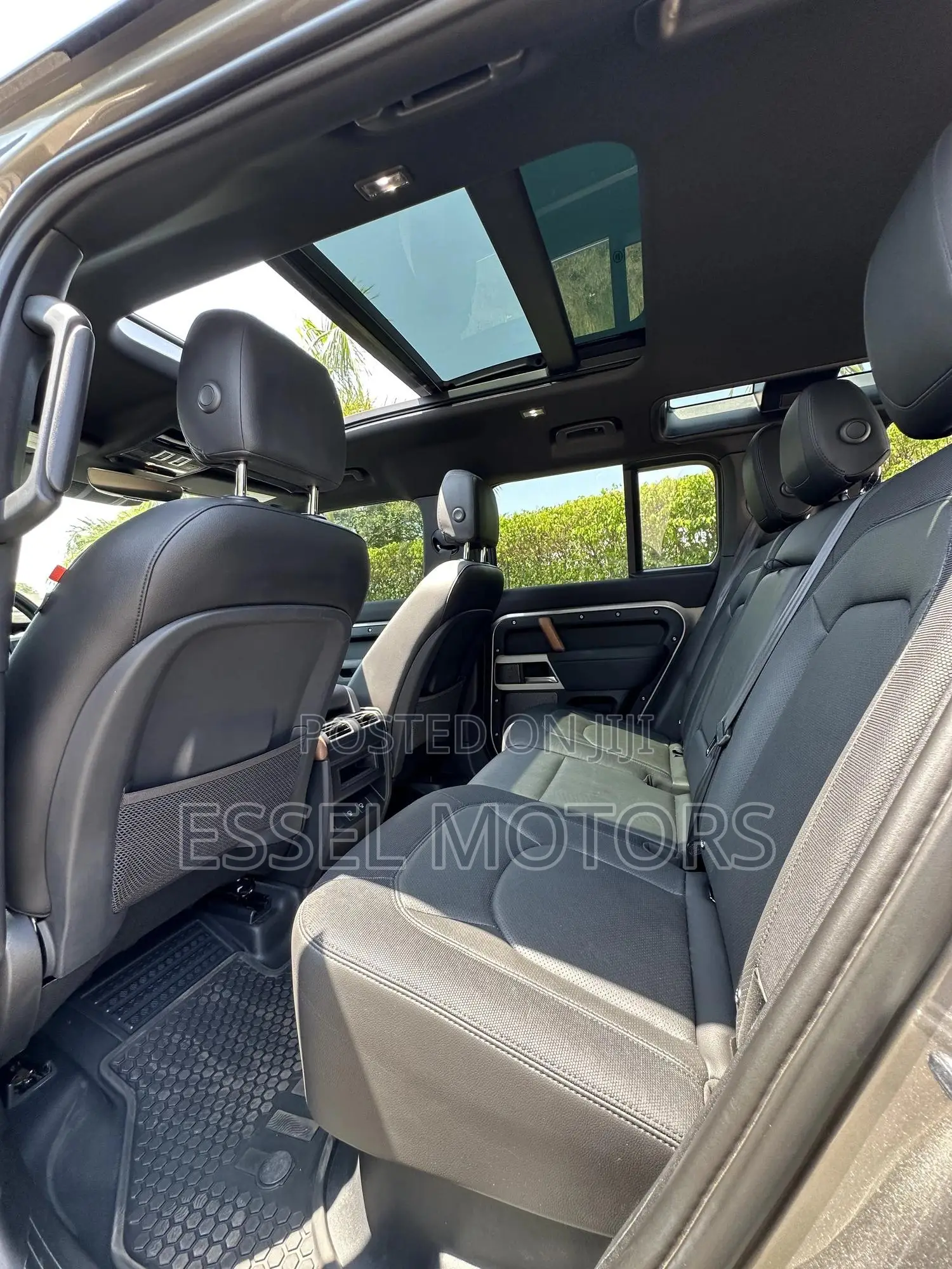 Land Rover Defender X-Dynamic SE 2024 Gray