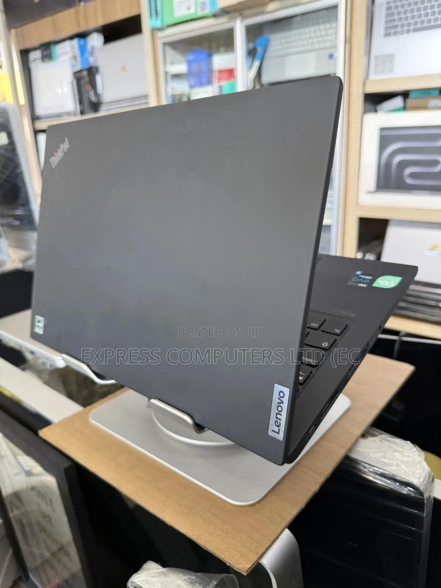 Laptop Lenovo Thinkpad T14s Gen 2 16GB Intel Core I5 SSD 256GB