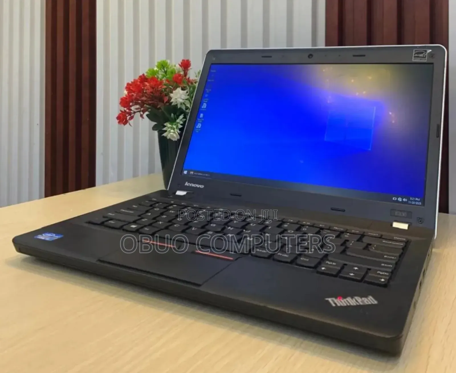 Laptop Lenovo 4GB Intel Core i3 HDD 320GB