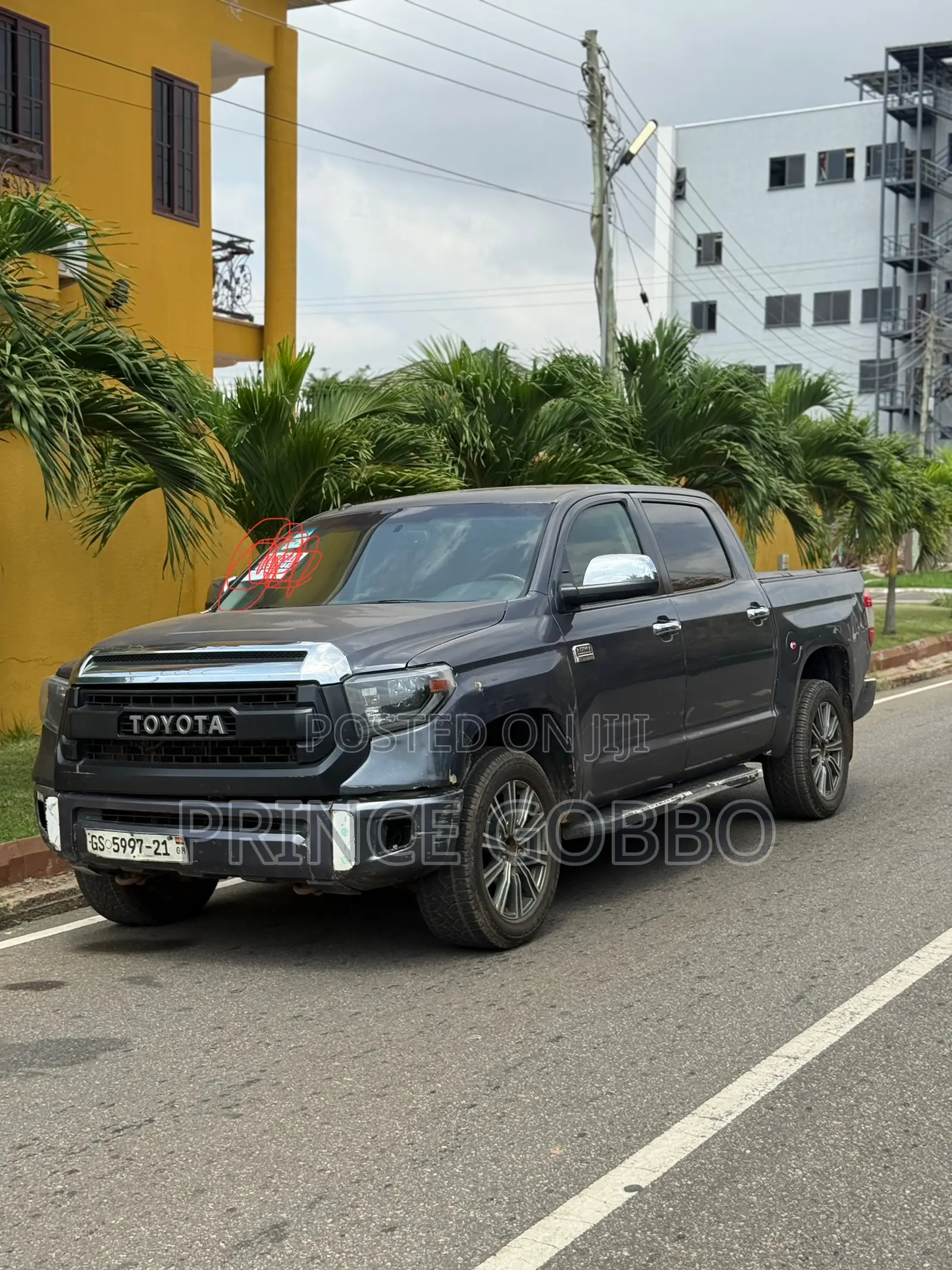 Toyota Tundra 1794 5.7L V8 w/FFV 4x4 CrewMax 5.6 ft. box 145.7 in. WB