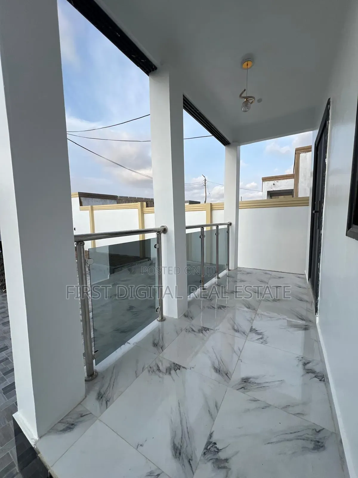 3bdrm House in First Digital Real, Ghana Link Area for sale