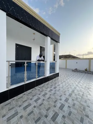 3bdrm House in First Digital Real, Ghana Link Area for sale