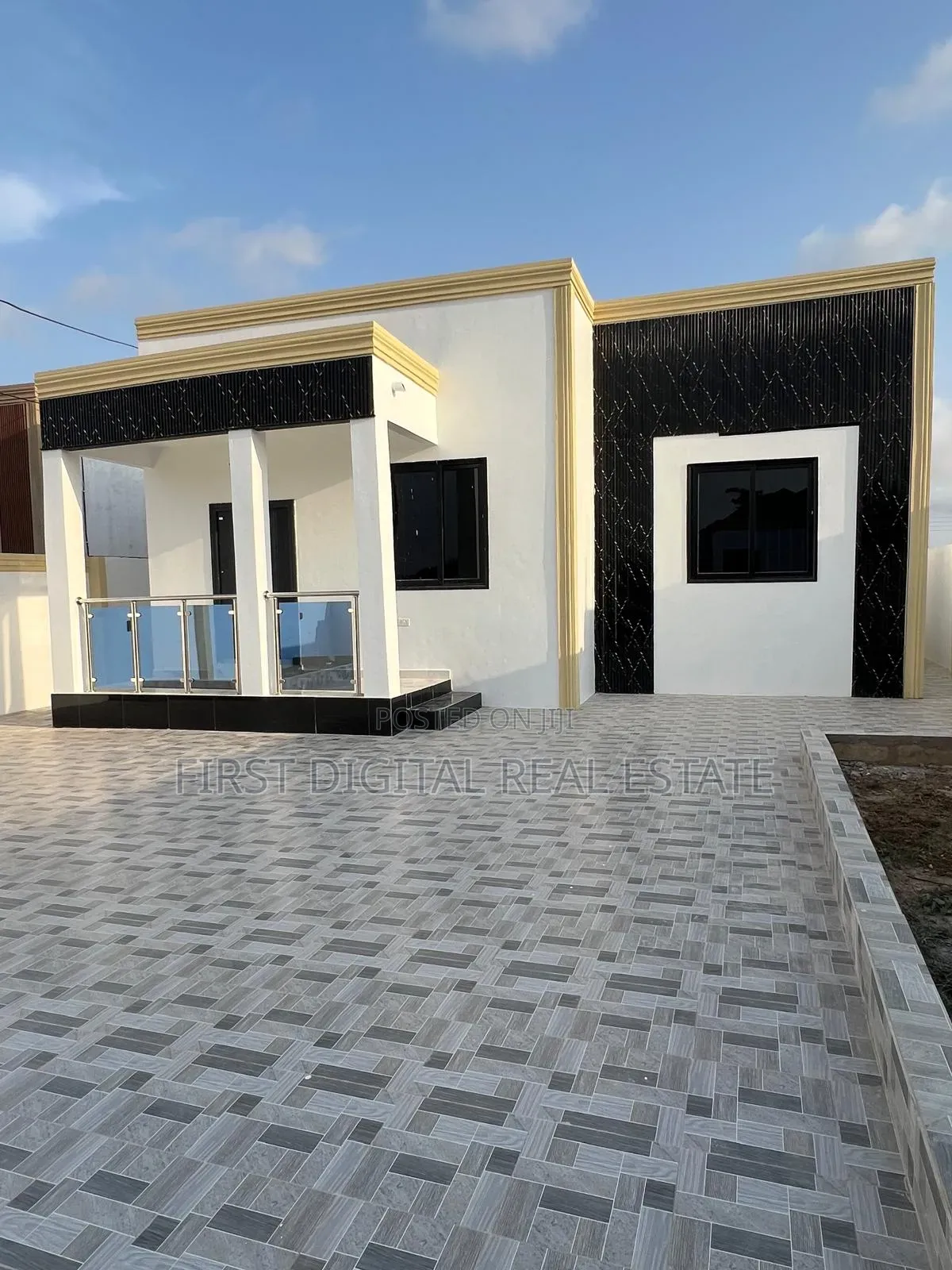 3bdrm House in First Digital Real, Ghana Link Area for sale
