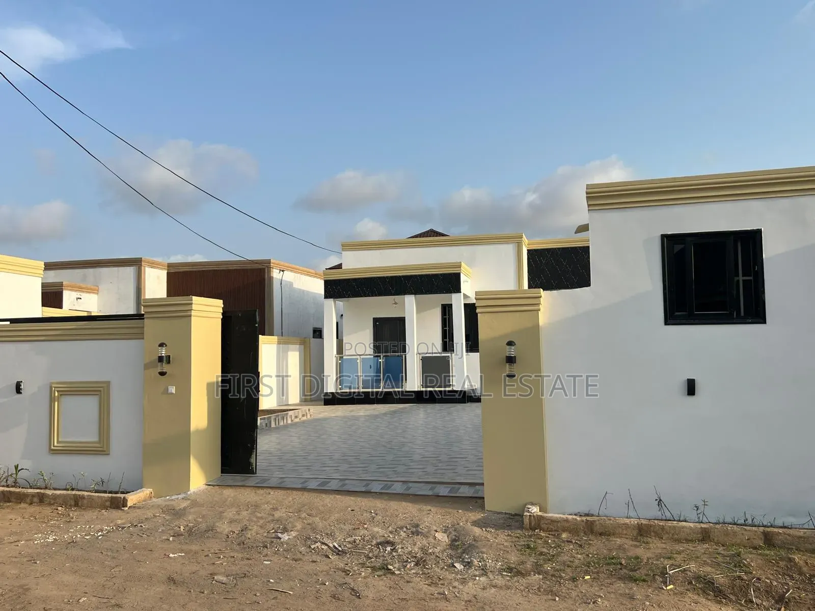 3bdrm House in First Digital Real, Awutu Senya East Municipal for sale