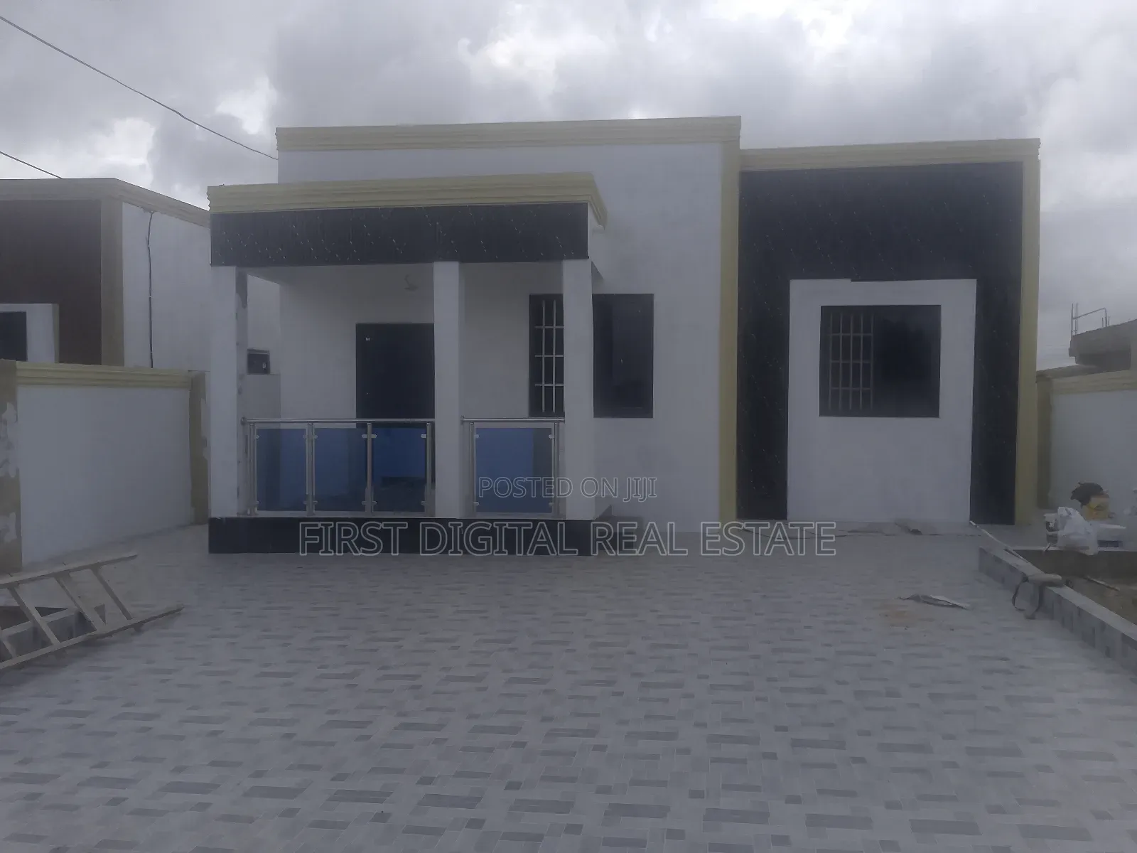 3bdrm House in First Digital Real, Awutu Senya East Municipal for sale