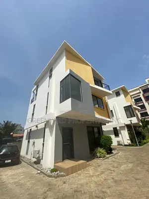 3bdrm Townhouse / Terrace in Roundabout, Tseaddo for rent