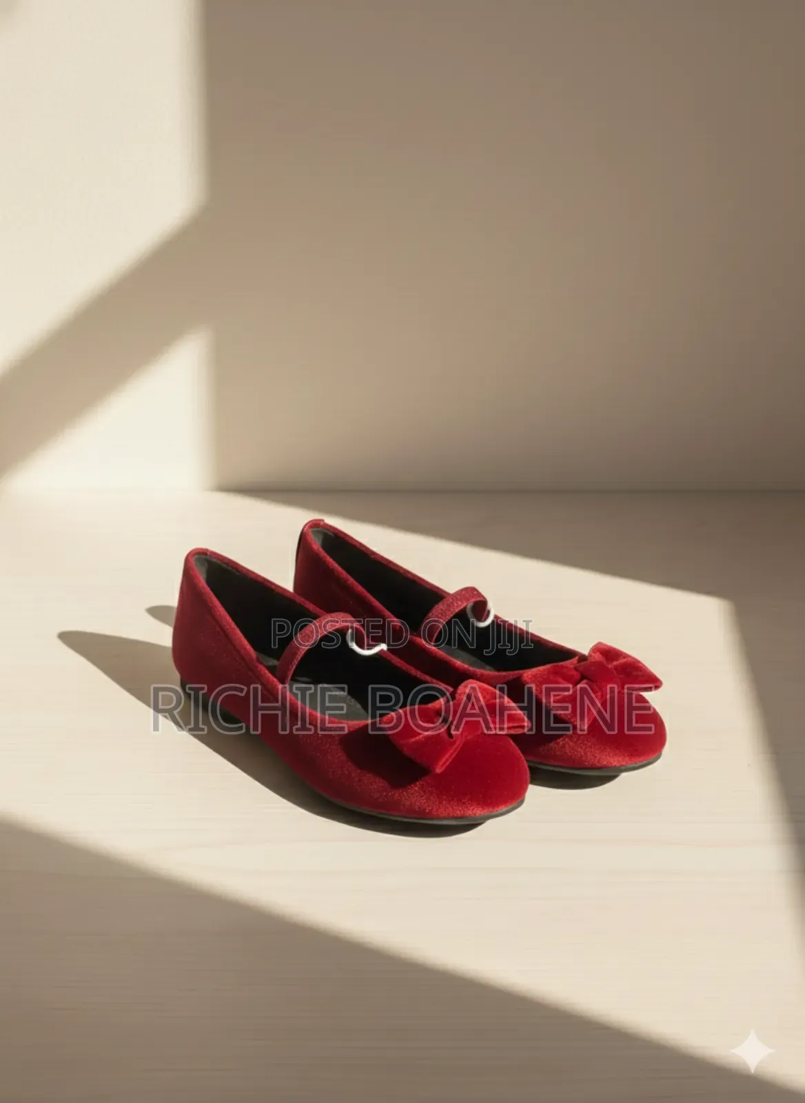 Girl Toddler Shoes Size 26,27 Available
