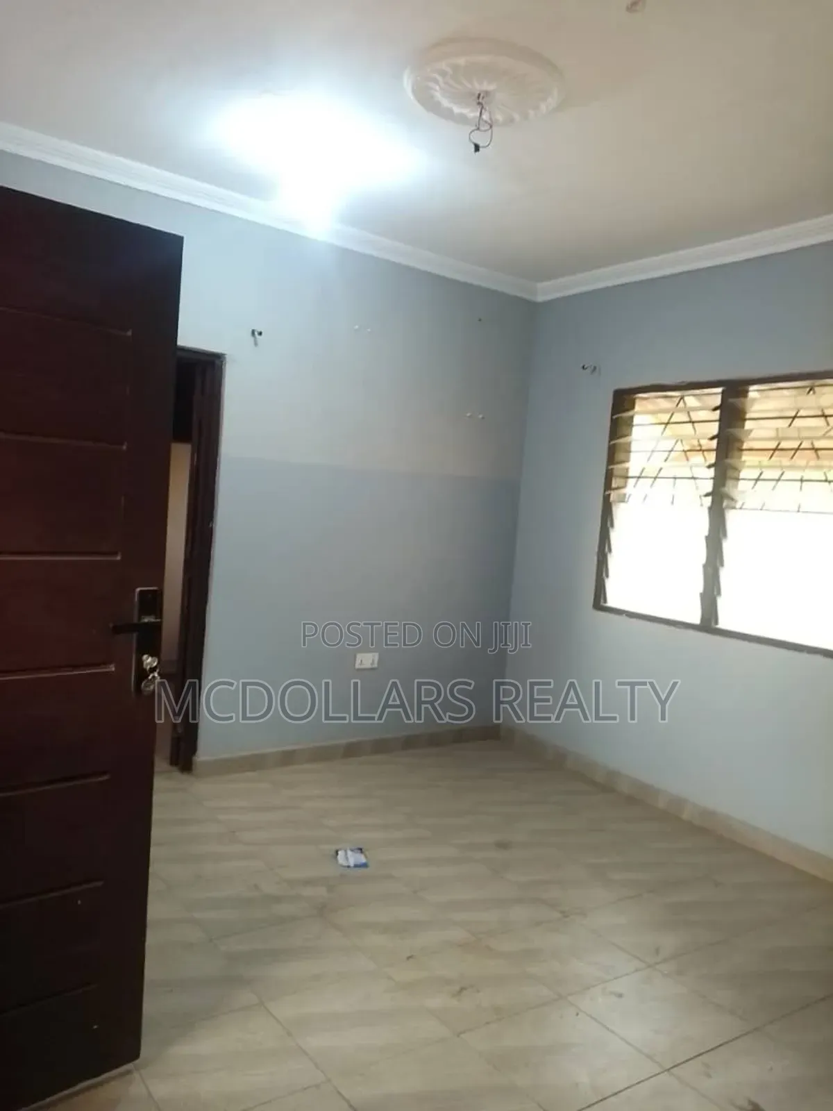 Neat Chamber and Hall Apartment for Rent, Kwashieman