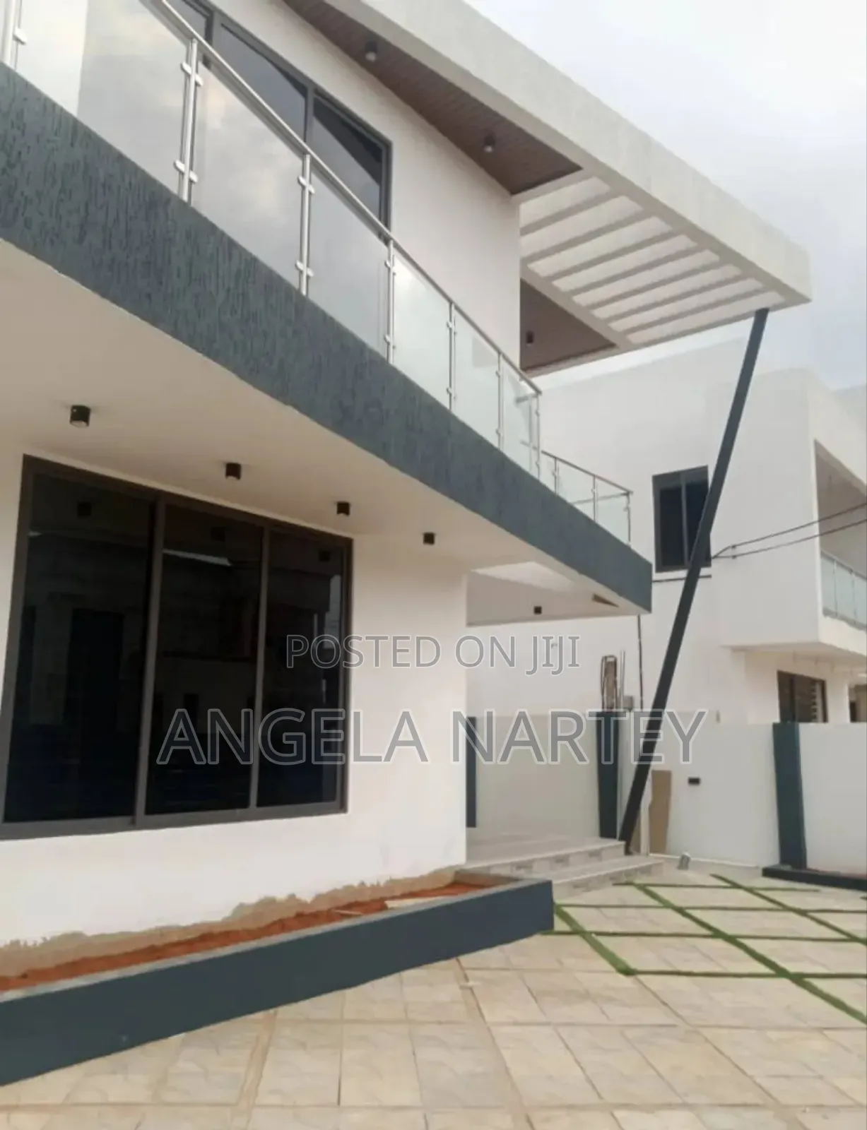 4bdrm House in Sakumono Estates for sale