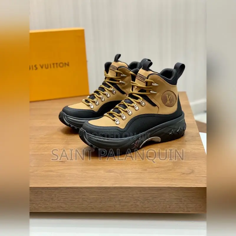 Louis Vuitton Hiking
