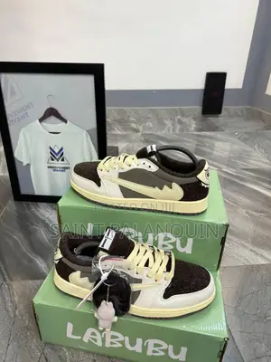 Nike Air Travis Scott