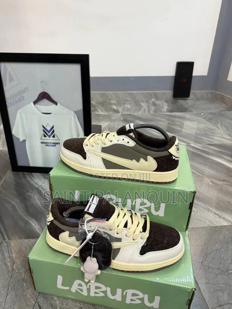 Nike Air Travis Scott