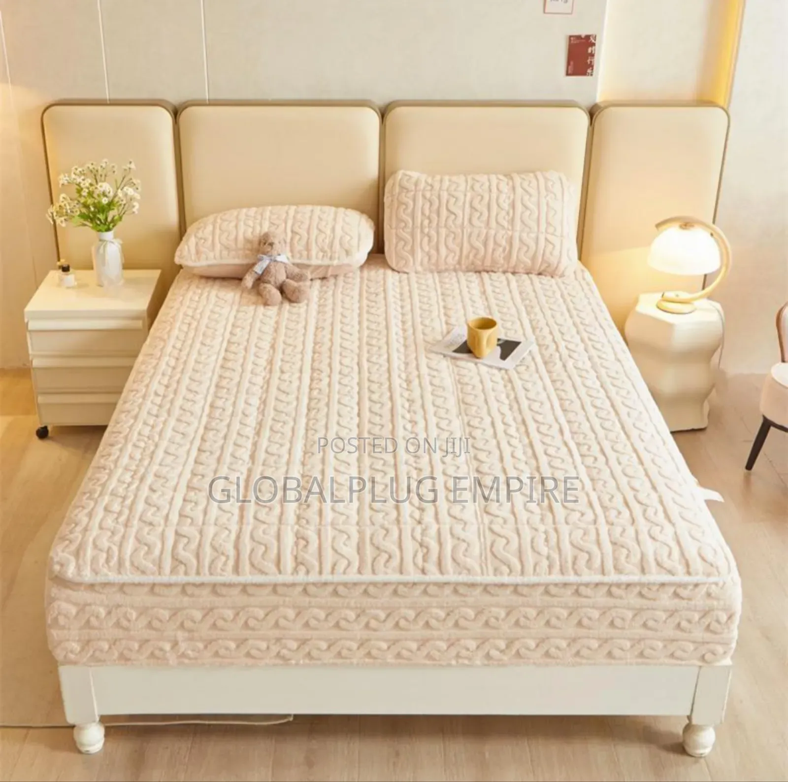 Luxury Jacquard Bedding Set Bed Sheet and Pillowcases Quality