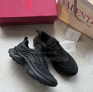 Valentino Garavani Black