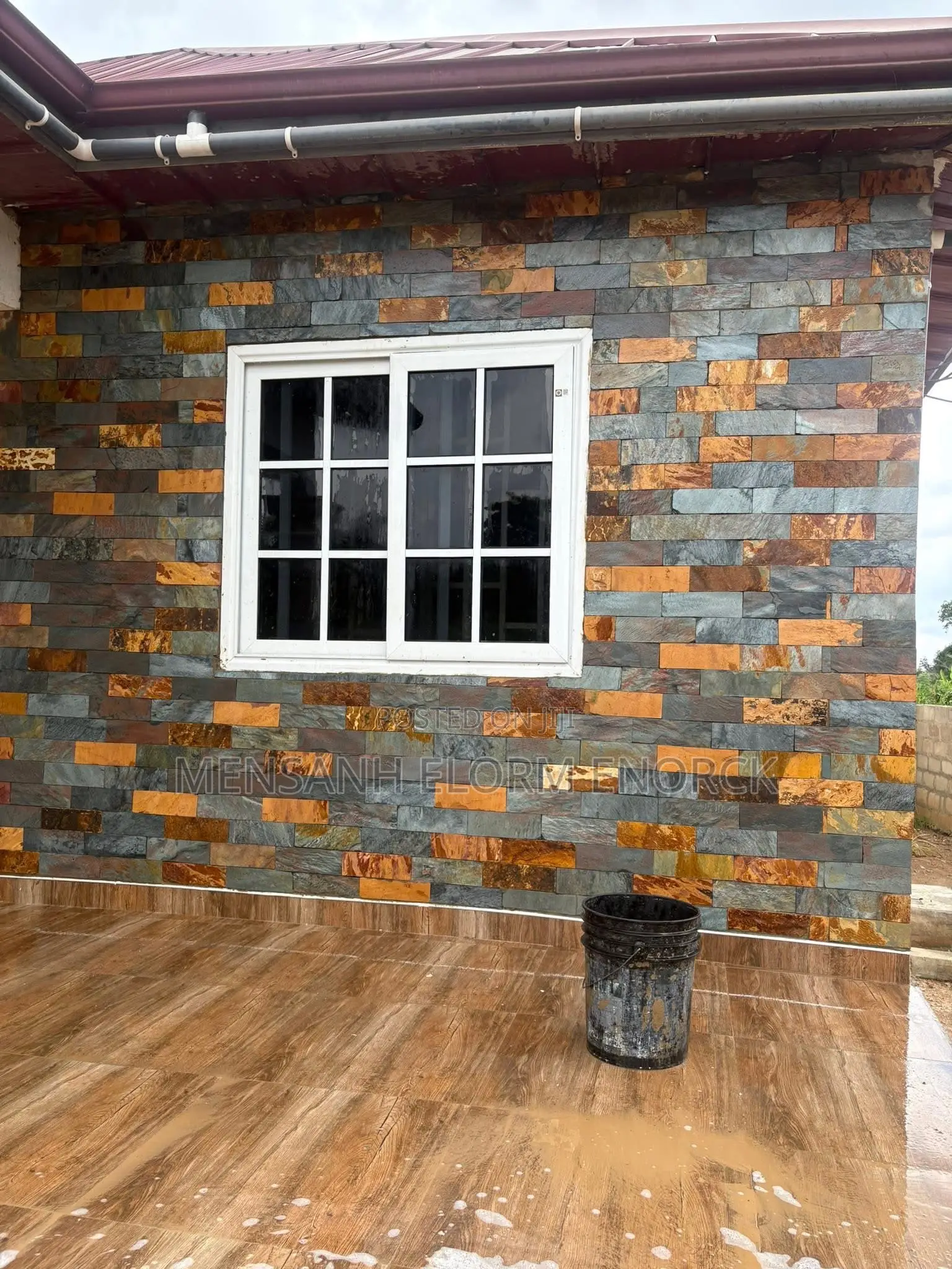 Stone Seler