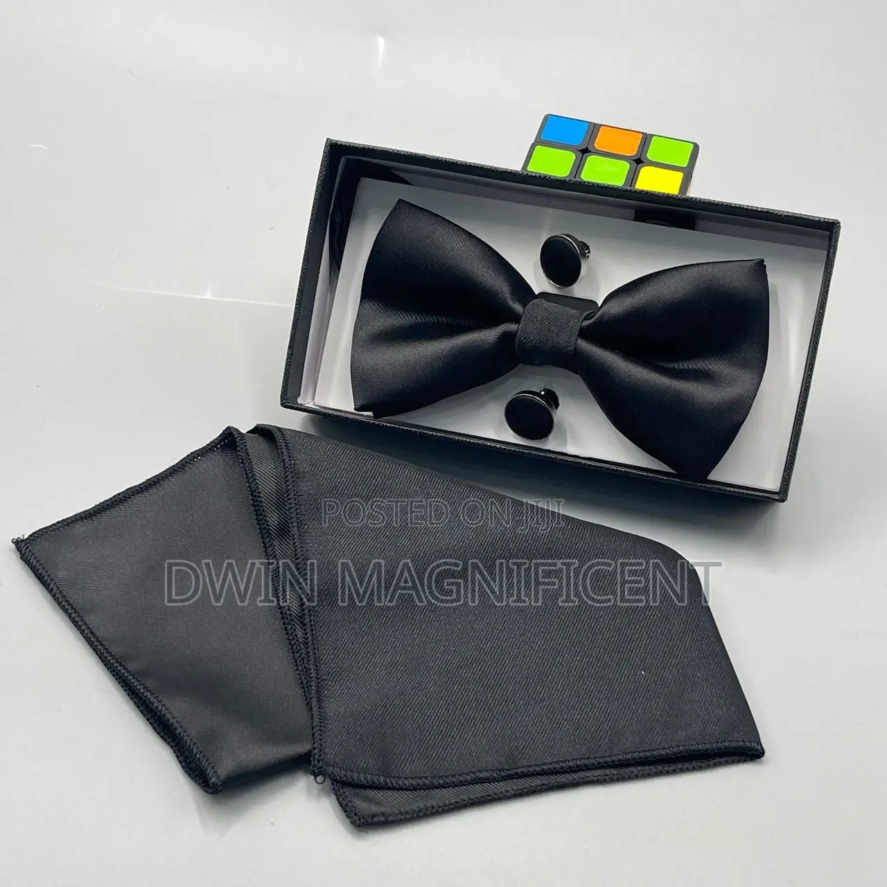 Bow Tie Set (Pre-Tied Bow Tie, a Matching Pocket Square and Cufflinks)