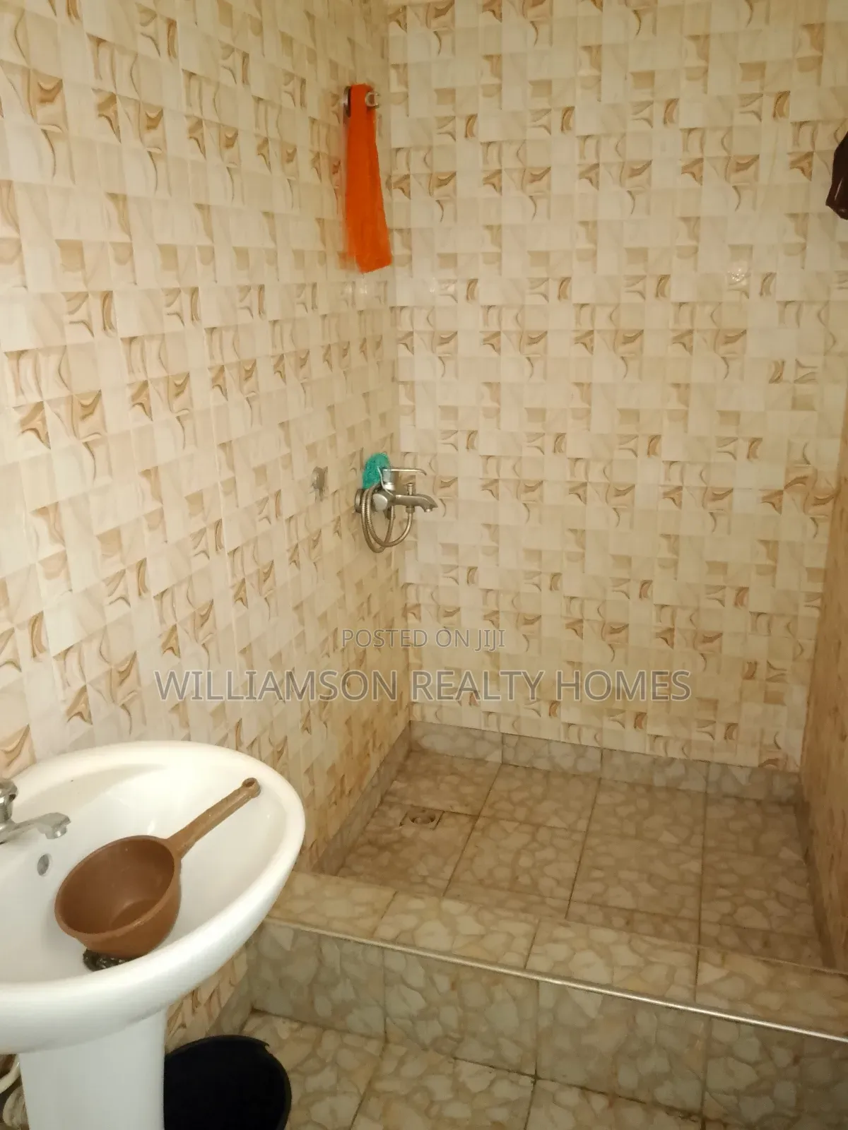2bdrm Apartment in Hfc Estate Area, Spintex for rent