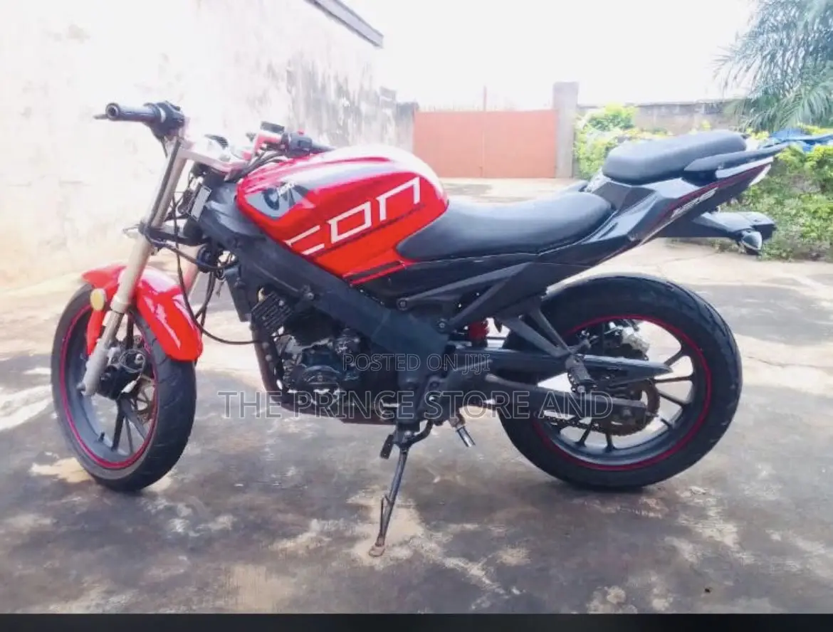 Yamaha 2021 Red