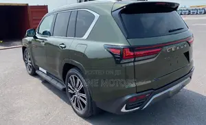 Lexus LX LX 700h 2025 Green