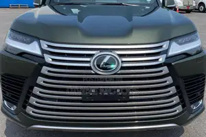 Lexus LX LX 700h 2025 Green