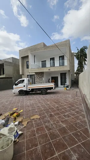 4bdrm Duplex in Santasi, Kumasi Metropolitan for sale