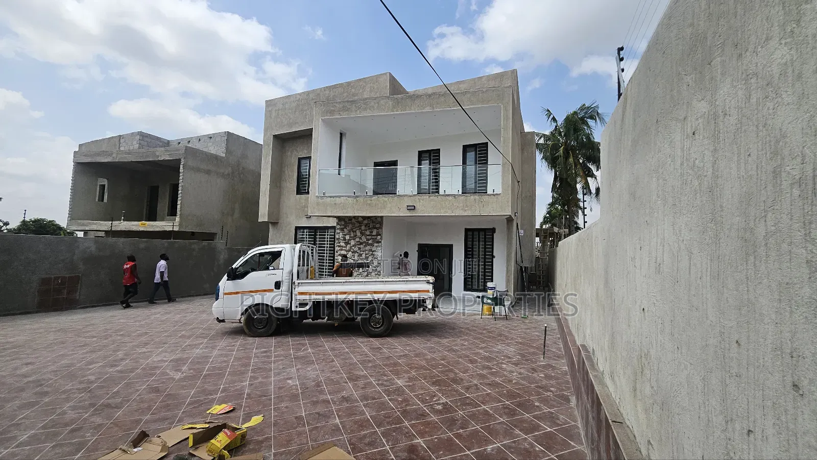 4bdrm Duplex in Santasi, Kumasi Metropolitan for sale