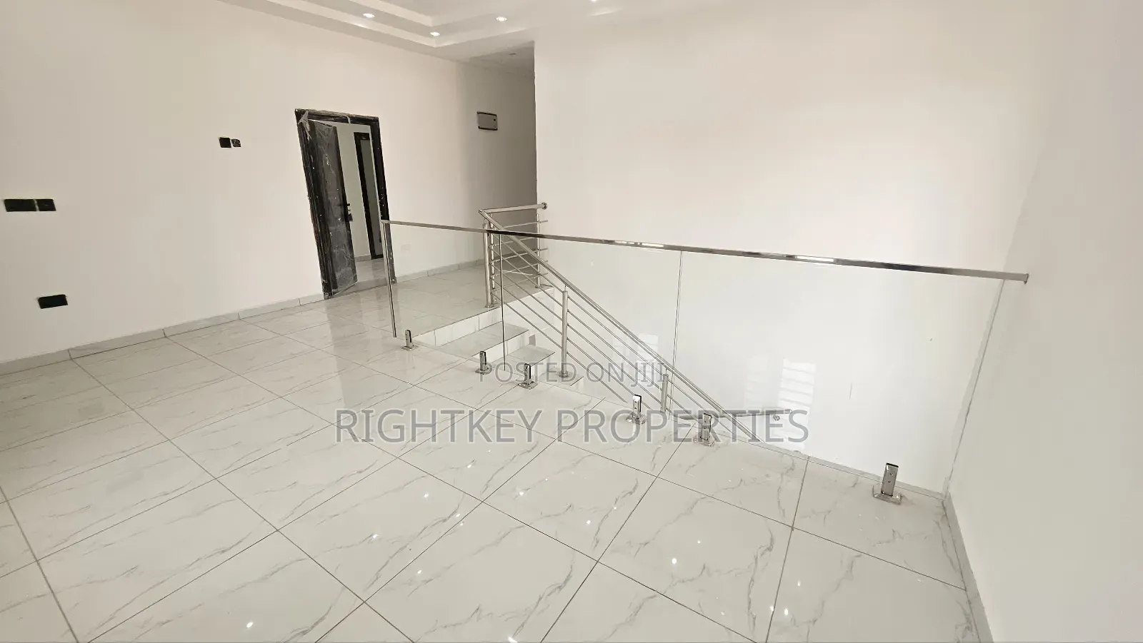 4bdrm Duplex in Santasi, Kumasi Metropolitan for sale