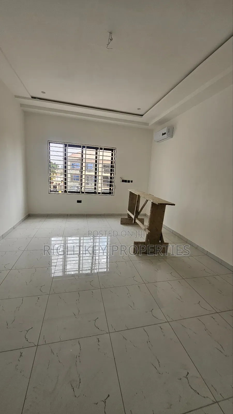 4bdrm Duplex in Santasi, Kumasi Metropolitan for sale