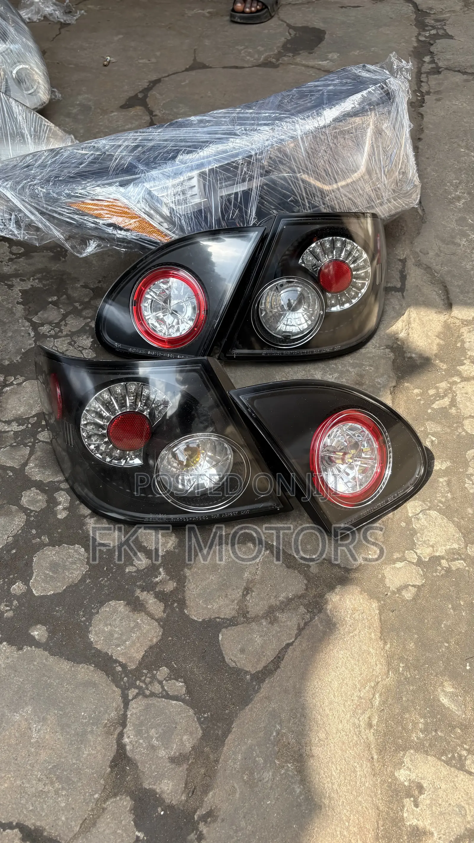 Toyota Corrolla Taillight Spec/Dark 2002,2003,2004,2005,2006,2007,2008